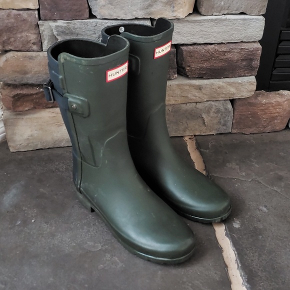 Hunter Shoes - Hunter mid calf buckle boot